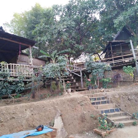 Tree Lodge Banlung Esterno foto