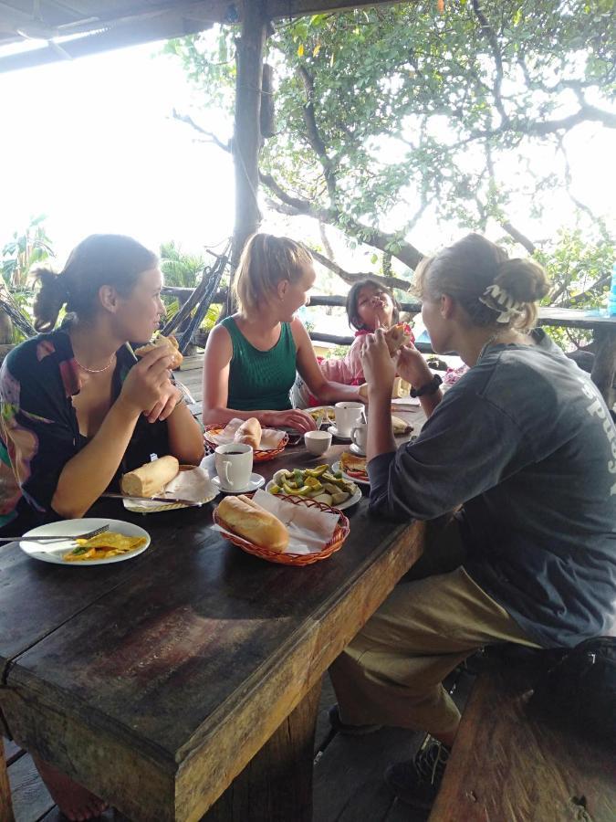 Tree Lodge Banlung Esterno foto