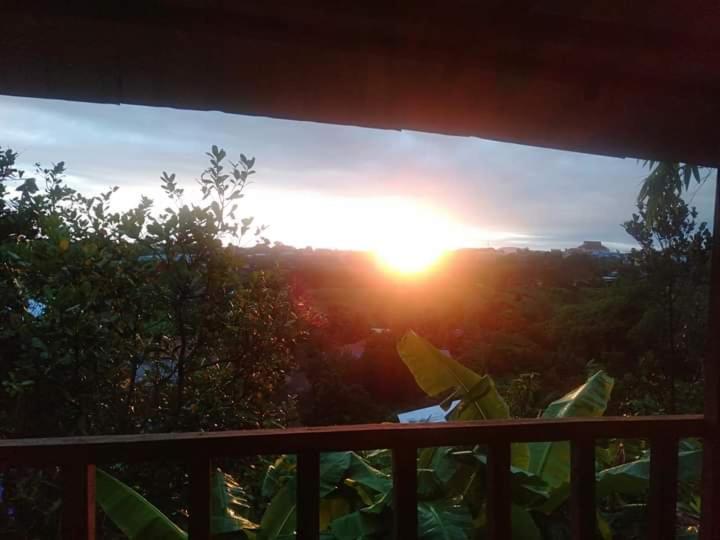 Tree Lodge Banlung Esterno foto