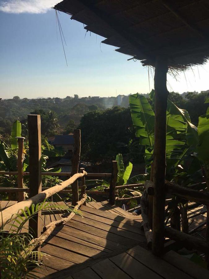 Tree Lodge Banlung Esterno foto