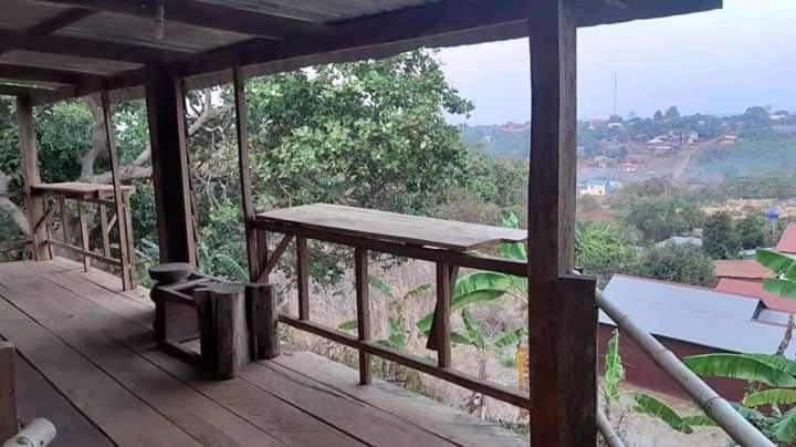 Tree Lodge Banlung Esterno foto